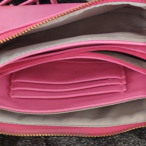 SIMPLY SOUTHERN TRI COMPARTMENT WRISTLET - Picture 4 of 5